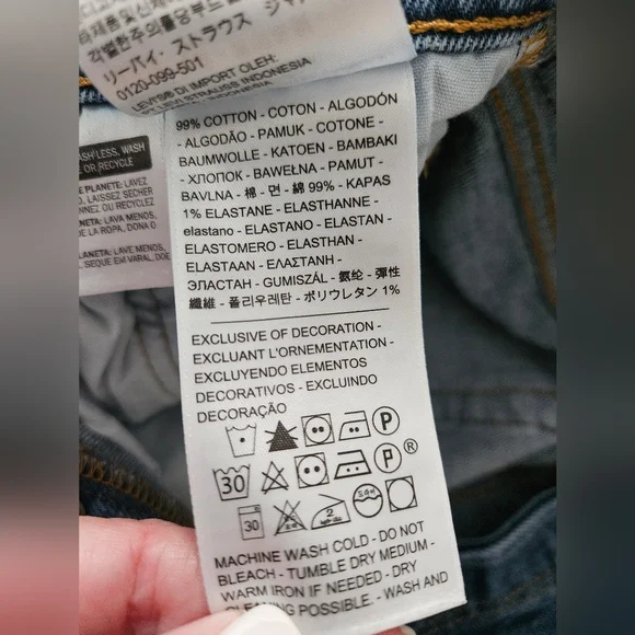 LEVI'S 501 Original Fit Medium Wash Straight Leg High Rise Cropped Jean | SZ W29 - Picture 10 of 10